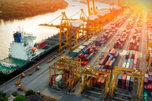 Economía de Vietnam en el período 2021–2025: contra viento y marea, sentar bases sólidas y avanzar con fuerza hacia nueva era