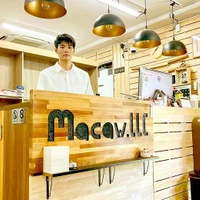 Ngo Ngoc Khanh en la librería Macaw. (Fuente: I LOVE VIETNAM)
