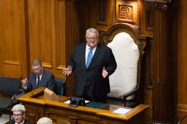 El presidente de la Cámara de Representantes de Nueva Zelanda, Gerry Brown (Foto: leernz.co.nz)