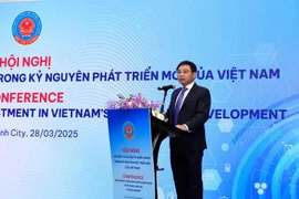 El ministro de Finanzas Nguyen Van Thang subraya la determinación del Partido Comunista y el Gobierno de liberar todos los recursos para el desarrollo (Foto: Vietnam+) 