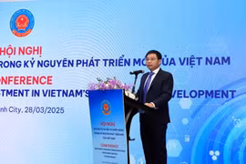 El ministro de Finanzas Nguyen Van Thang subraya la determinación del Partido Comunista y el Gobierno de liberar todos los recursos para el desarrollo (Foto: Vietnam+) 