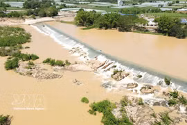 La presa Nha Trinh (comuna de My Son) fue construida en una zona de corriente estable para aumentar su capacidad de resistencia frente a las crecidas, lo que constituye una prueba de la experiencia hidráulica del antiguo pueblo cham. (Foto: VNA)
