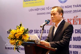 Nguyen Ngoc Binh, presidente de la Unión de Organizaciones de Amistad de Da Nang, pronuncia un discurso (Fuente: VNA)