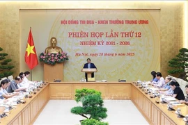El primer ministro Pham Minh Chinh preside la reunión. (Fuente: VNA)