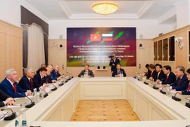 Un encuentro entre el secretario general del Partido Comunista de Vietnam, To Lam, y el presidente de la Duma Estatal de la Asamblea Federal Rusa, Vyacheslav Volodin. (Fuente: VNA)
