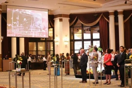 En la ceremonia en Tailandia para conmemorar el 80 aniversario de la fundación del Ejército Popular de Vietnam (Fuente: VNA)