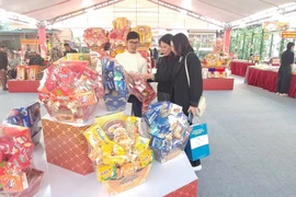 En los stands del evento (Fuente: VNA)