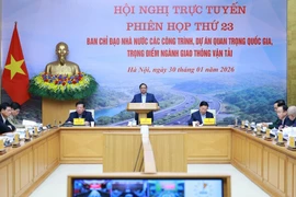 El primer ministro Pham Minh Chinh preside la reunión (Fuente: VNA)