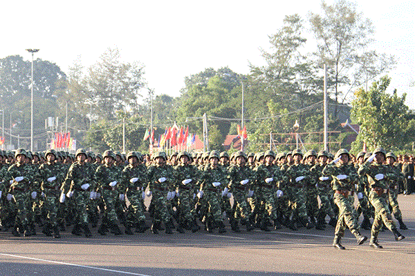 Vietnam ayuda al ejército de Laos a construir escuela de teoría política ảnh 1 Vietnam ayuda al ejército de Laos a construir escuela de teoría política ảnh 1