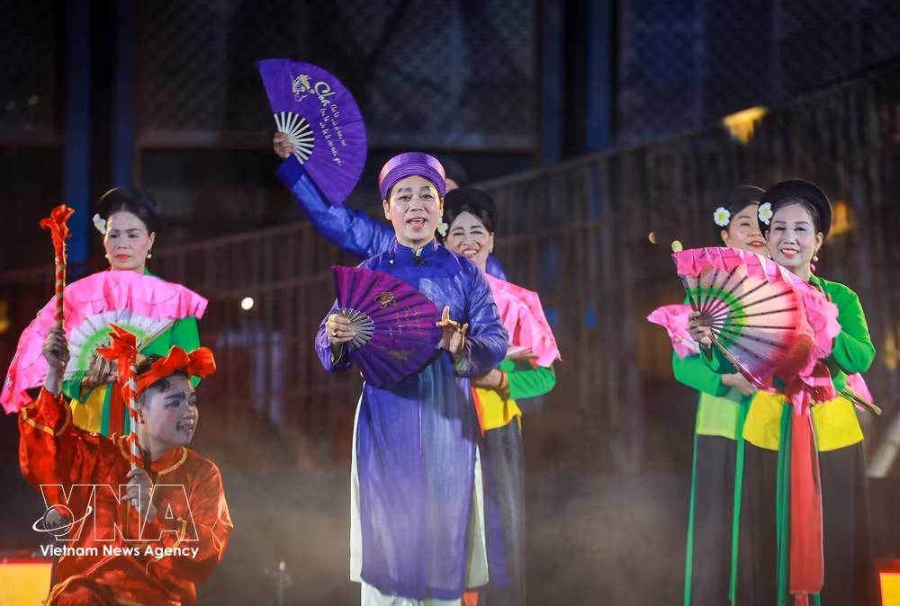 vnanet_potal-am-nhac-va-di-san-dua-nghe-thuat-truyen-thong-den-gan-cong-chung-9034599-1.jpg
