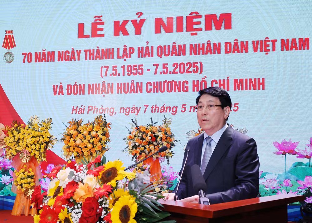 vna-potal-chu-tich-nuoc-du-le-ky-niem-70-nam-ngay-thanh-lap-hai-quan-nhan-dan-viet-nam-8017332.jpg