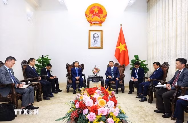 pho-thu-tuong-tran-hong-ha-tong-giam-doc-cong-ty-ccecc-2.jpg