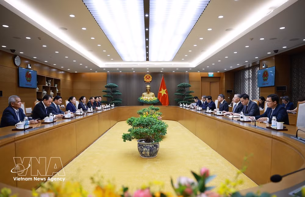 vnanet-potal-thu-tuong-tiep-doan-dai-bieu-ban-to-chuc-trung-uong-dang-nhan-dan-cach-mang-lao-8920572.jpg
