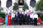 ELa delegación del Frente de la Patria de Vietnam (FPV) visita a la Arquidiócesis de Ciudad Ho Chi Minh con motivo de la Navidad y el Año Nuevo 2024 (Fuente: VNA)