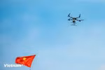 Los vehículos aéreos no tripulados anfibios de la serie H-X, investigados y desarrollados por Vietnam, se utilizaron en ejercicios junto con sistemas de defensa aérea, vigilancia y combate a baja altitud. (Foto: Vietnam+)