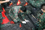 La búsqueda de los restos de los soldados caídos se lleva a cabo con cautela, meticulosidad y de acuerdo con las normas de la Región Militar 7, garantizando que no se pase por alto ningún resto. (Foto: VNA)