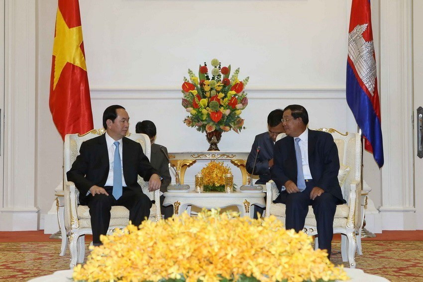 El presidente de Vietnam, Tran Dai Quang, y el premier camboyano, Samdech Techo Hunsen, en un encuentro en Phnom Penh en junio de 2016 (Fuente: VNA)
