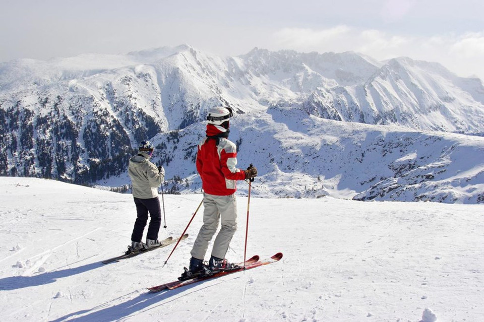 El pueblo Bansko en Bulgaria, destino ideal para entusiastas de deportes de invierno (Fuente: NatGeo)