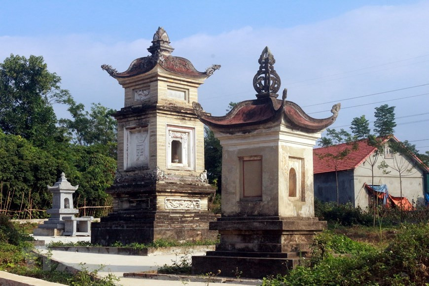 Las torres de piedra en el interior de la pagoda (Fuente: VNA)
