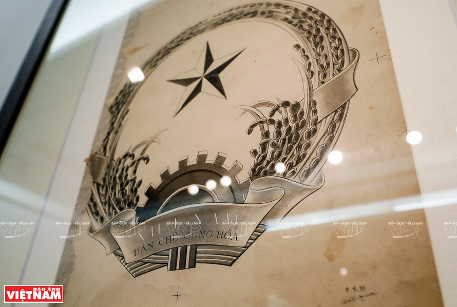 Uno de los 15 bocetos del pintor fue presentado al Primer Ministro en octubre de 1954 para una decisión final