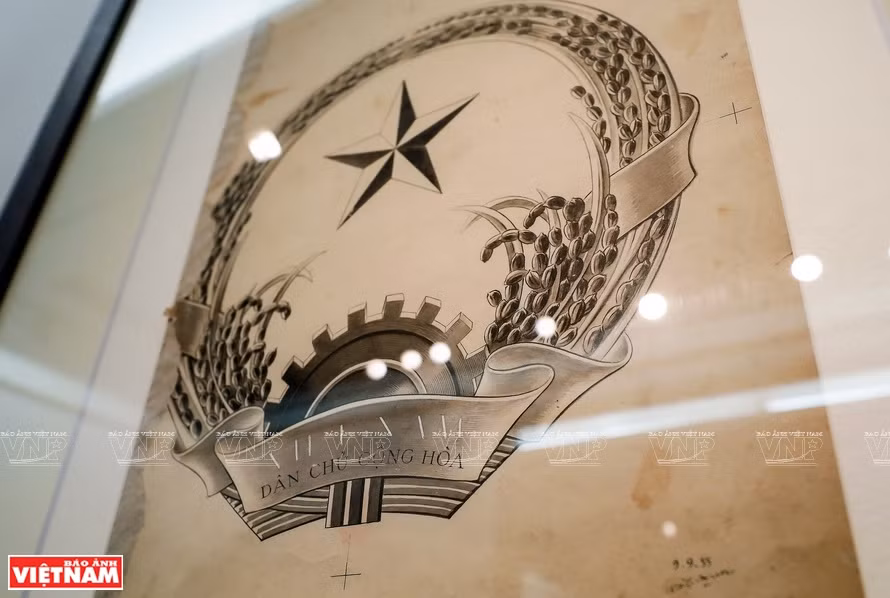 Uno de los 15 bocetos del pintor fue presentado al Primer Ministro en octubre de 1954 para una decisión final