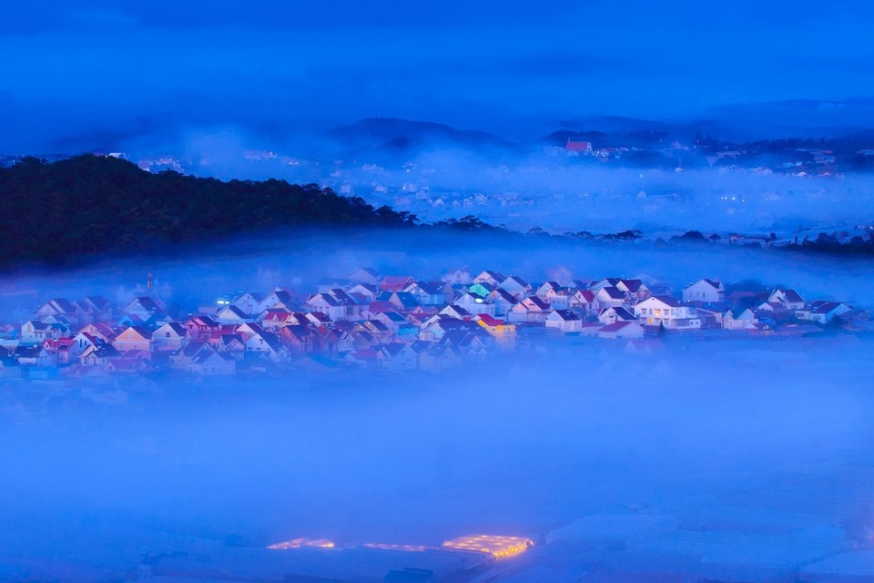 "Da Lat ciudad entre nubes"
