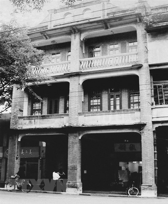 Casa No. 13/1, ahora No. 248-250, en la calle Van Minh, ciudad de Guangzhou, China, sede de la Asociación de Jóvenes Revolucionarios de Vietnam, donde joven patriota Nguyen Ai Quoc (presidente Ho Chi Minh) organizó cursos de entrenamiento para revolucionarios vietnamitas en el lapso de 1925-1927. (Foto: Archivo de VNA)