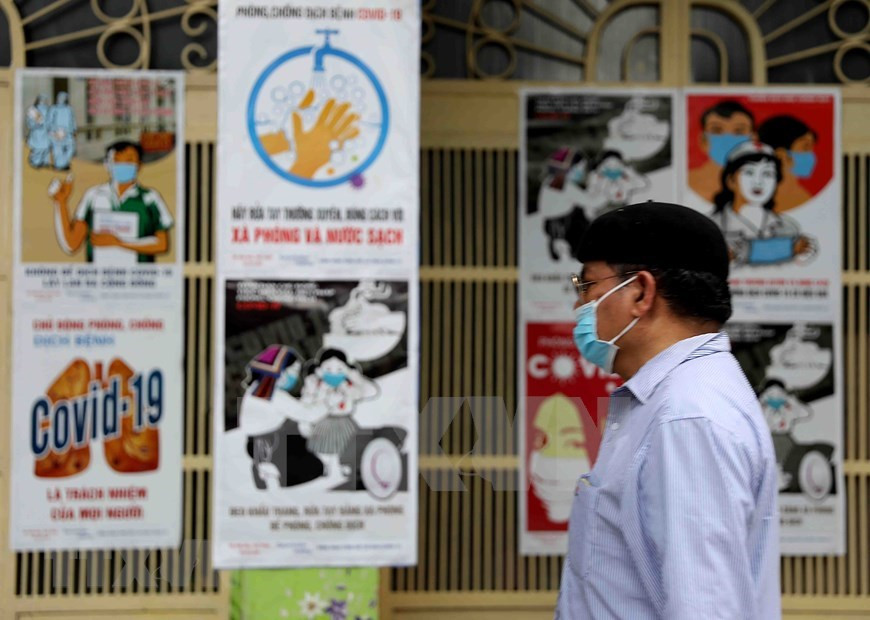 Desde su lanzamiento, el concurso ha recibido más de 100 carteles de 23 artistas (Foto: VNA)