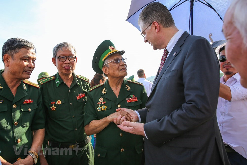 El puente Ham Rong se ha convertido en un símbolo del heroísmo del pueblo vietnamita. (Foto: VNA)nh