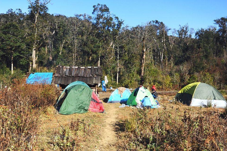 Finalmente llegó a un sitio para instalar el campamento en el bosque. (Foto: Vietnam +)