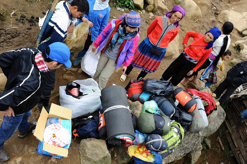 Todas las pertenencias de todo el equipo para el trekking de dos días y una noche (Foto: Vietnam +)