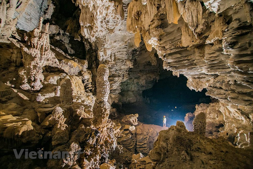 Dentro de la cueva Tu Lan. (Fuente: Oxalis Adventures/Vietnam+)