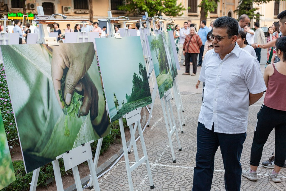 Decenas de fotos del paisaje de la Sierra Nevada de Santa Marta, Colombia, del fotógrafo colombiano Jorge Gamboa son exhibidas (Foto: VNA)