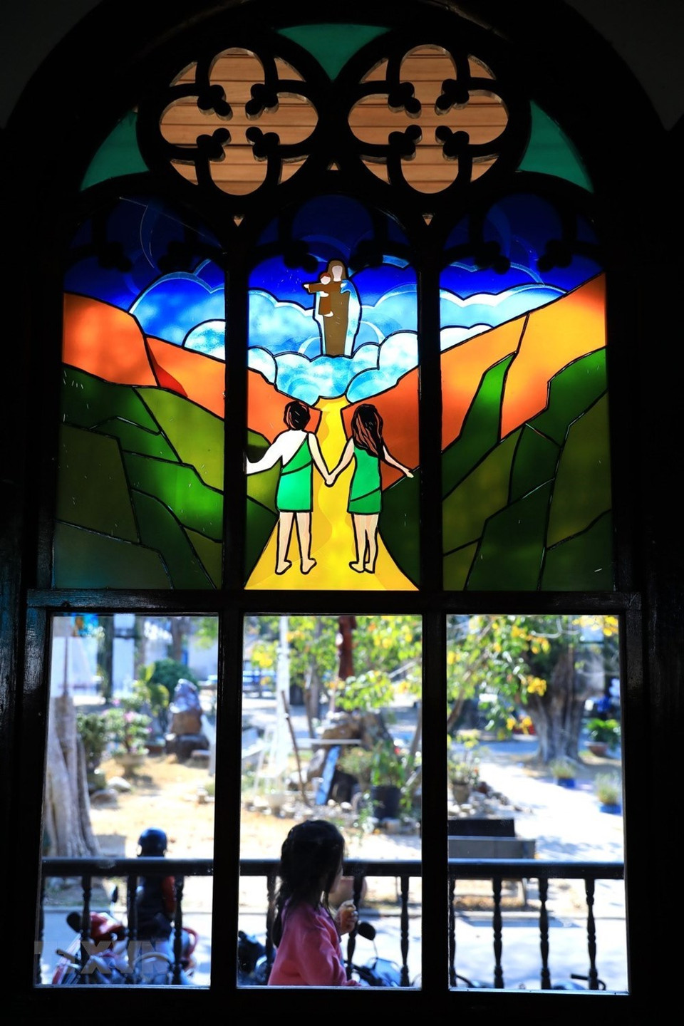 La catedral Kon Tum bajo el sol de las tierras de Altiplanicie Occidental (Foto: VNA)