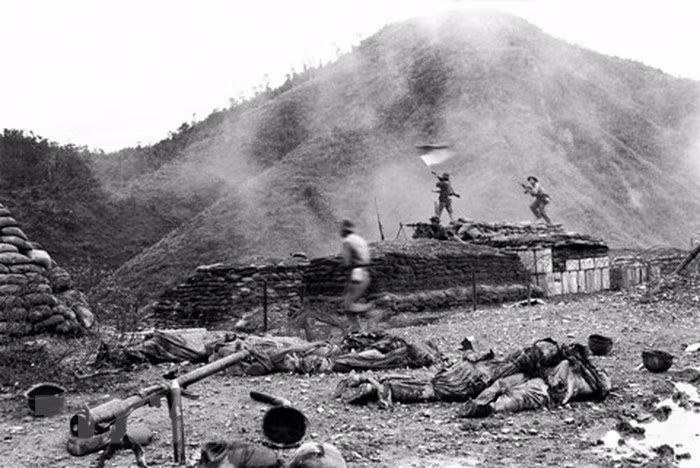 El Ejército de Liberación ocupó la base militar Dau Mau, una de las fortalezas más importantes de la Zona Uno de las tropas estadounidense. (Foto: VNA)