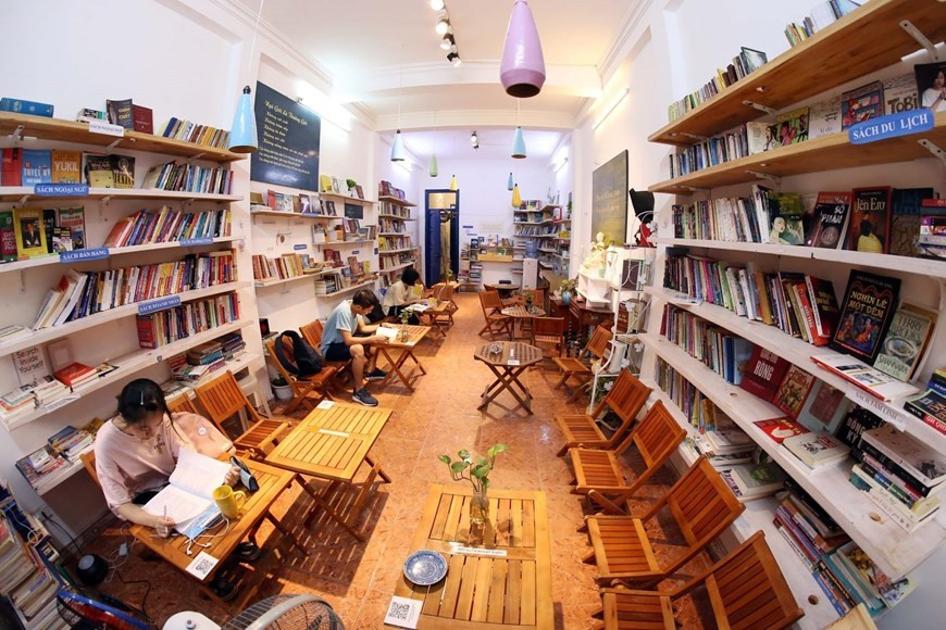 La biblioteca en el número 66, en la calle Chua Lang, distrito de Dong Da, Hanoi, se abre a los amantes de la lectura de 9 a 21 horas todos los días (Foto: VNA)