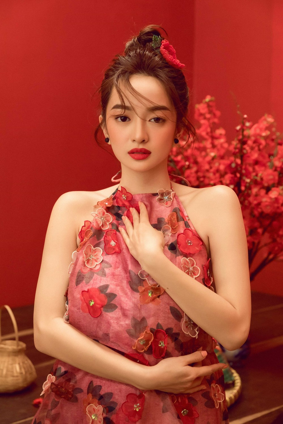 Artista Kaity Nguyen en traje tradicional (Foto: CTV/Vietnam+)