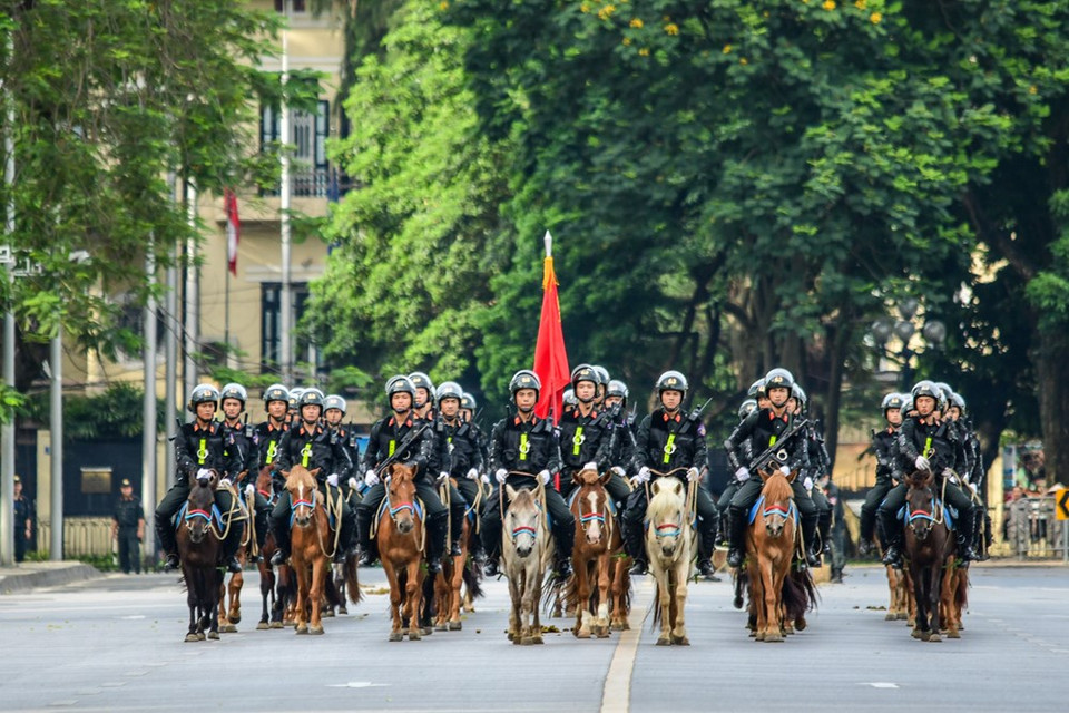 La unidad de caballería se crea para fortalecer la capacidad de combate de las fuerzas policiales móviles. (Foto: Vietnam +)