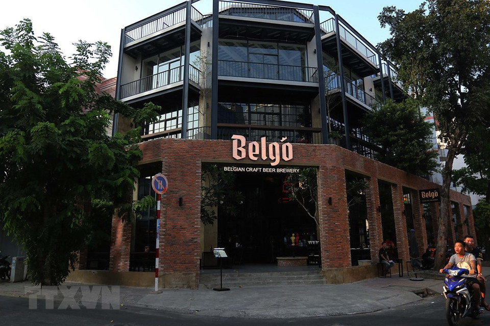 La cervecería en la calle Ngo Thoi Nhiem, en el distrito 3, está cerrada por COVID-19. (Foto: VNA)