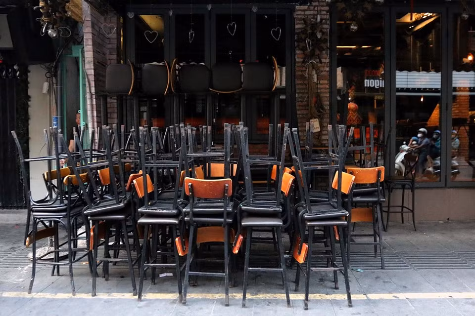 Varios restaurantes también se cerraron (Foto: VNA)