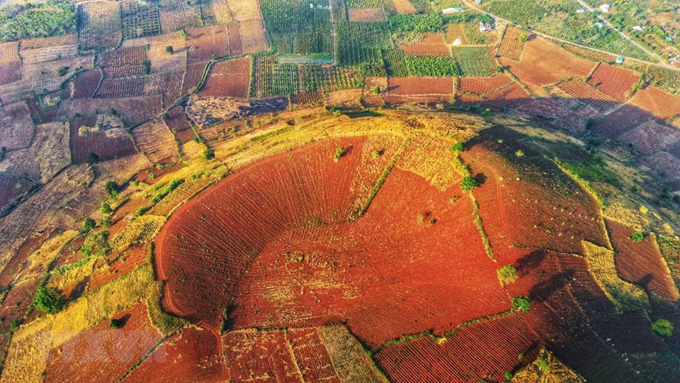 Lago Bien Ho, una famosa atracción turística de la ciudad de Pleiku, cabecera de la provincia central Gia Lai. (Foto: VNA)