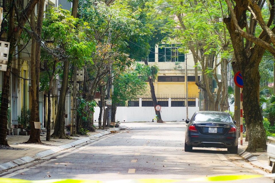 Se pusieron puestos del control de la enfermedad COVID-19 en la zona (Foto: Vietnam+)