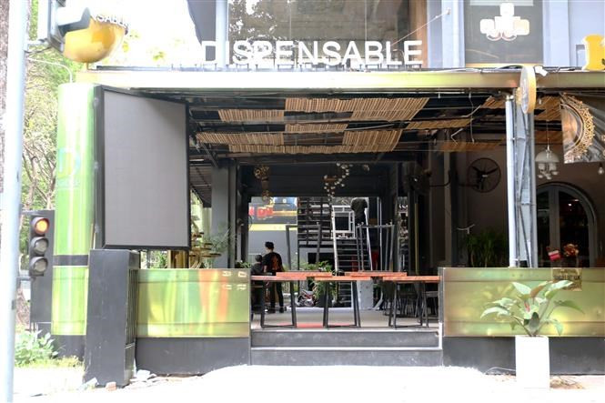 La tienda en la calle Nam Ky Khoi Nghia, Distrito 1, está cerrada (Foto: VNA)