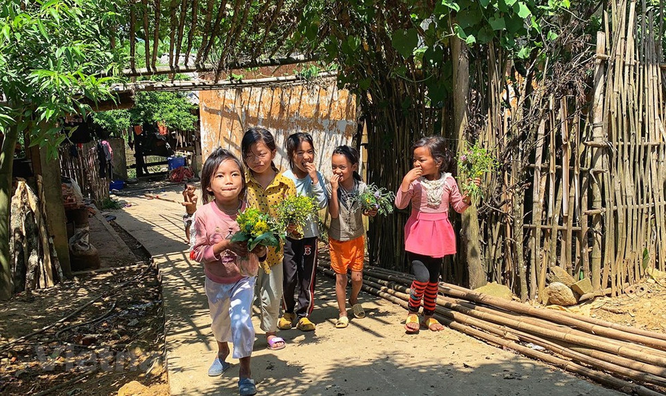 Se reúnen y recorren en el pueblo, donde la diversión no se detiene... (Foto: Vietnam +)