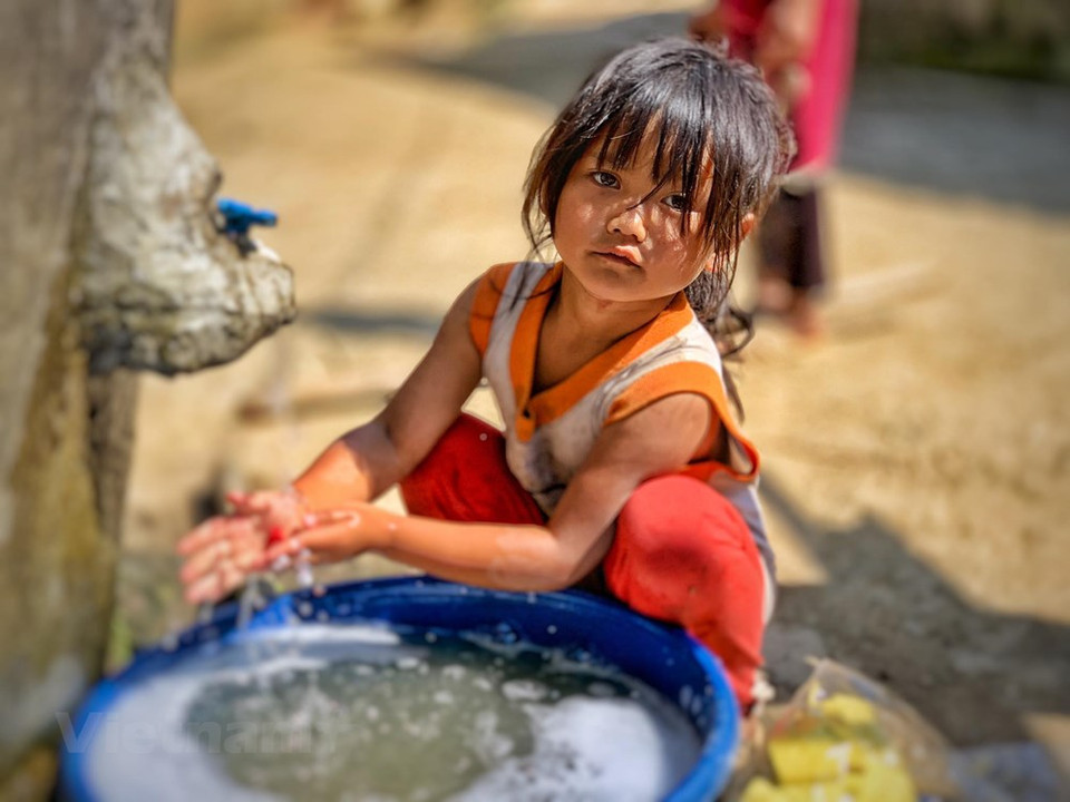 Los niños viven felices en medio de las nubes y la montaña. (Foto: Vietnam +)