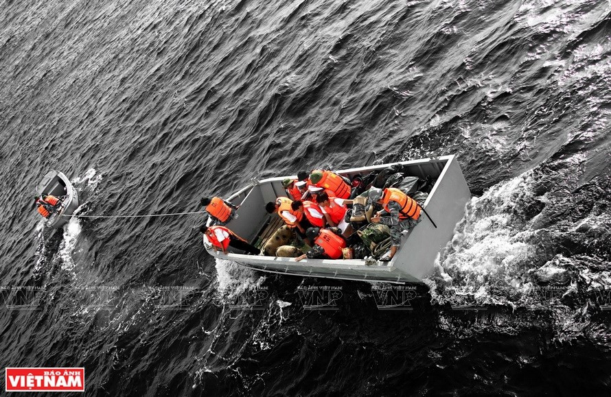 “Trường Sa thân yêu” (Amado Truong Sa) - Autor: Dang Kim Phuong (Fuente: VNP)