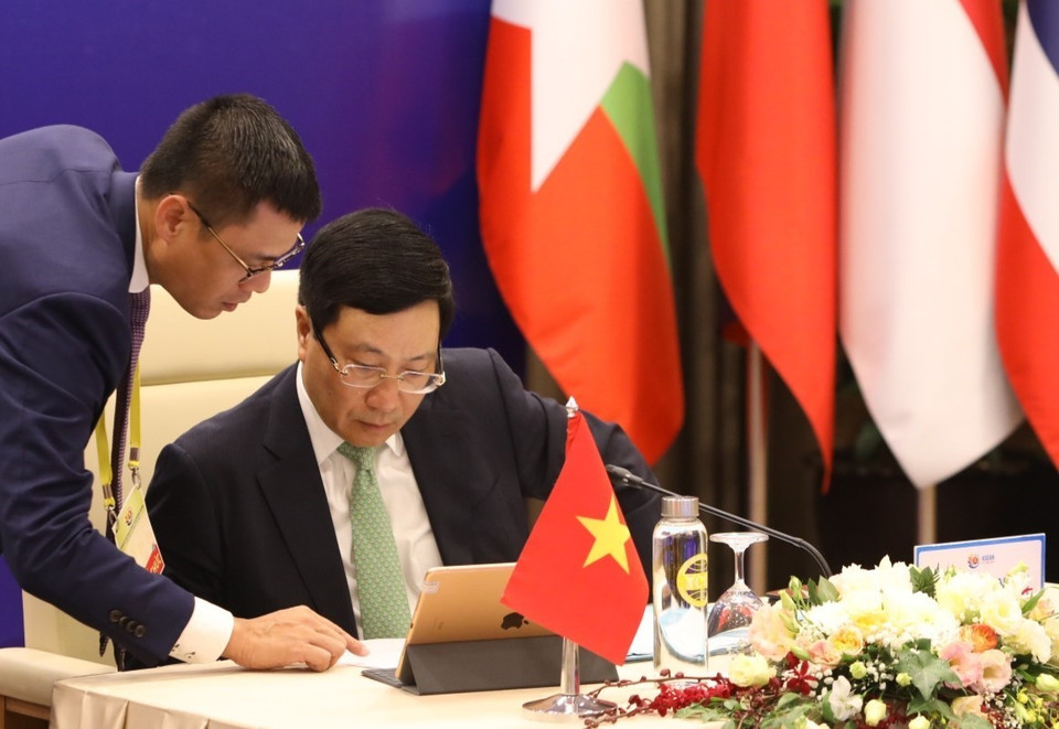 El viceprimer ministro y canciller de Vietnam, Pham Binh Minh, antes de la apertura de la Reunión Ministerial de la ASEAN. (Foto: VNA)