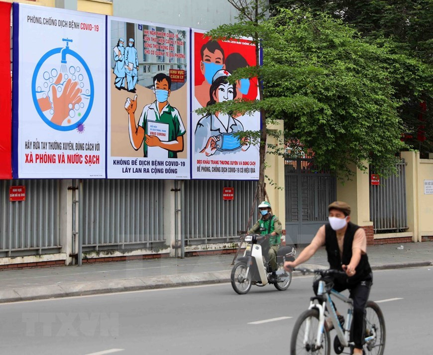 Los carteles aparecen en las principales calles de Hanoi (Foto: VNA)
