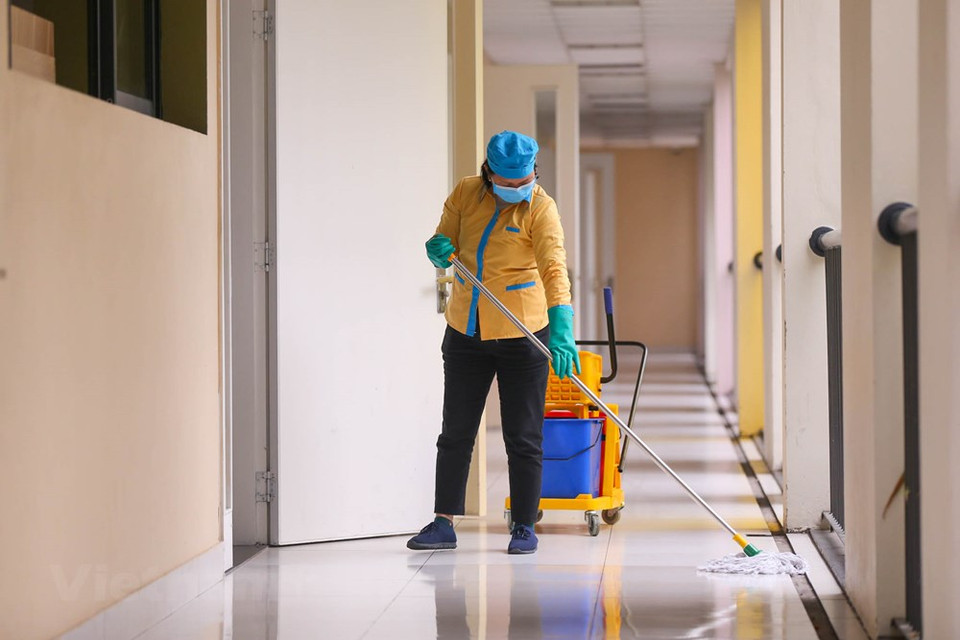 Antes el riesgo del contagio del nuevo coronavirus (2019-nCoV), muchas escuelas en Vietnam iniciaron hoy la fumigación y la limpieza. (Foto: Vietnam +)