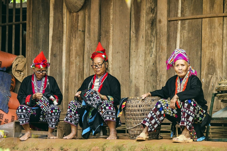 Los colores de personas étnicas en la región (Foto: VNA)